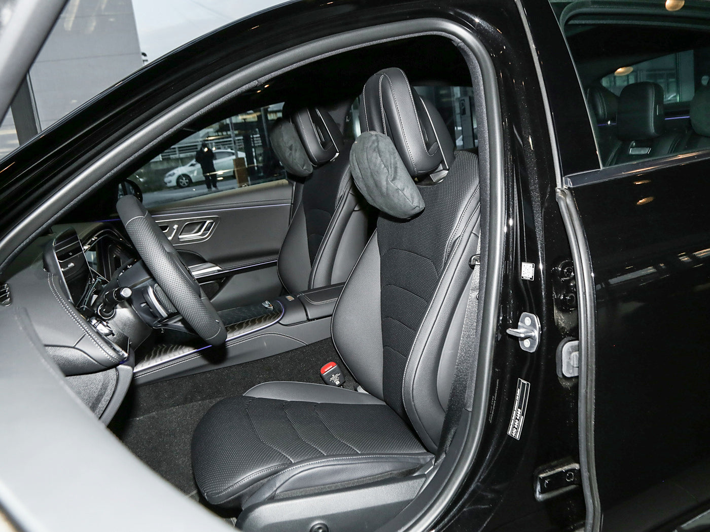Benz E-Class 2025 Edition E300L Sports Premium Edition