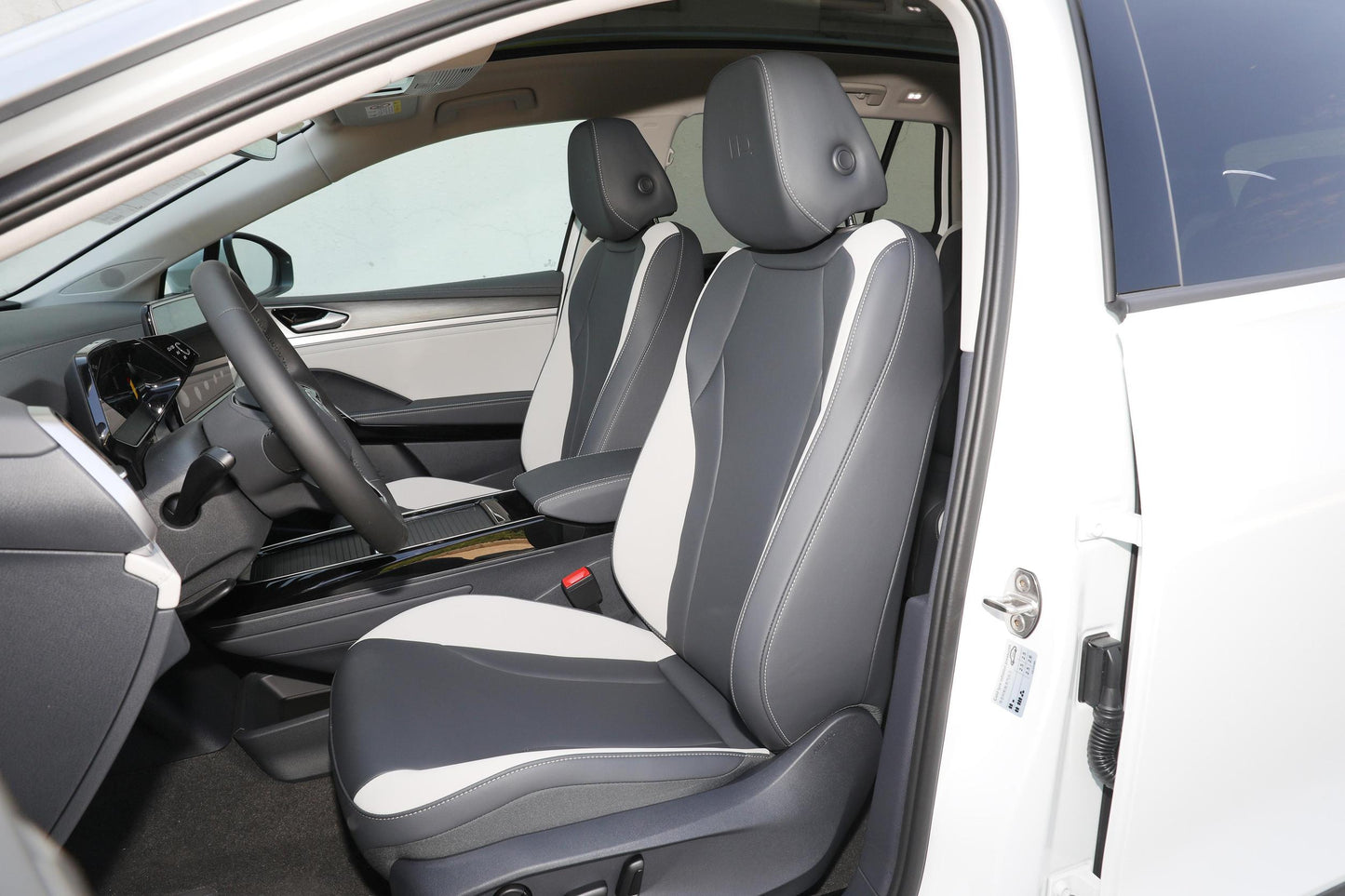 VW ID.6 X 2023 upgraded 460km pure version with 7 seats