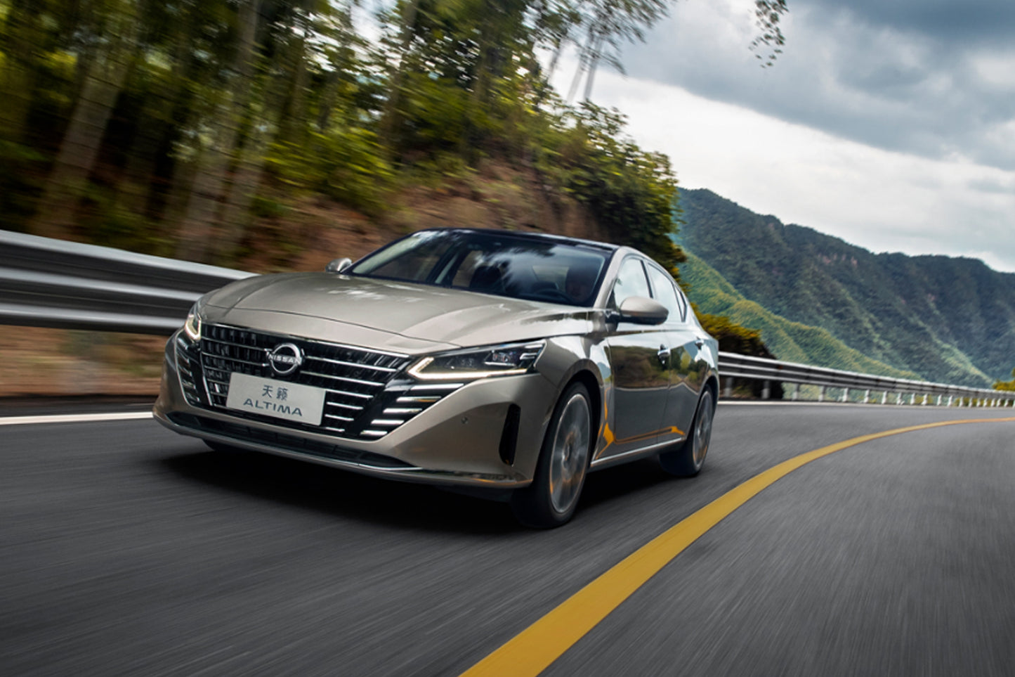 NISSAN TEANA 2024 2.0LXE True Love Edition