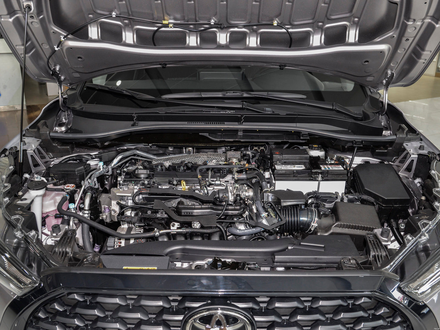 TOYOTA Corolla Cross 2024 Dual Engine 2.0L Elite Edition