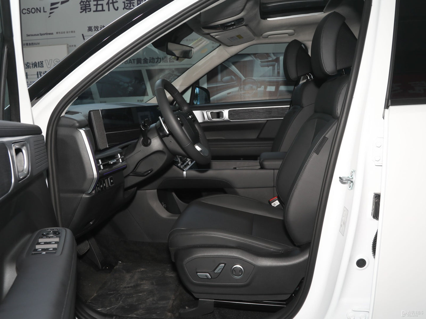 HYUNDAI Santafe 2024 2.0T 4WD Connoisseur Pro 7 Seaters