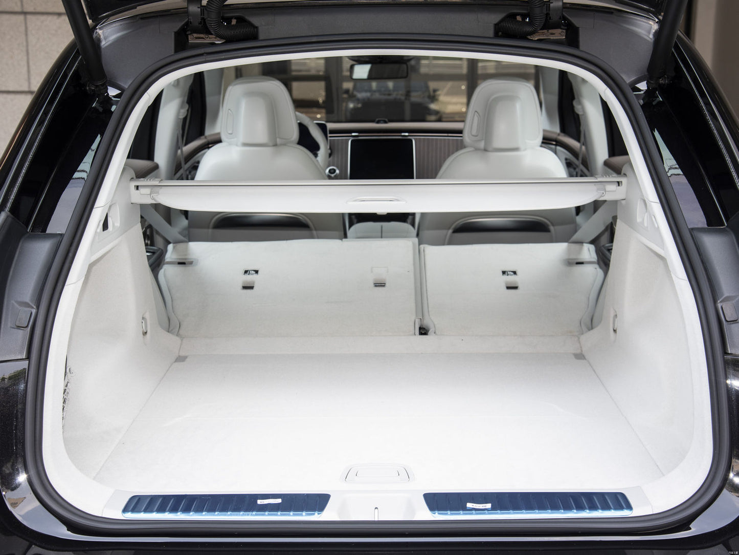 Benz EQE SUV 2024 500 4MATIC Pioneer Edition
