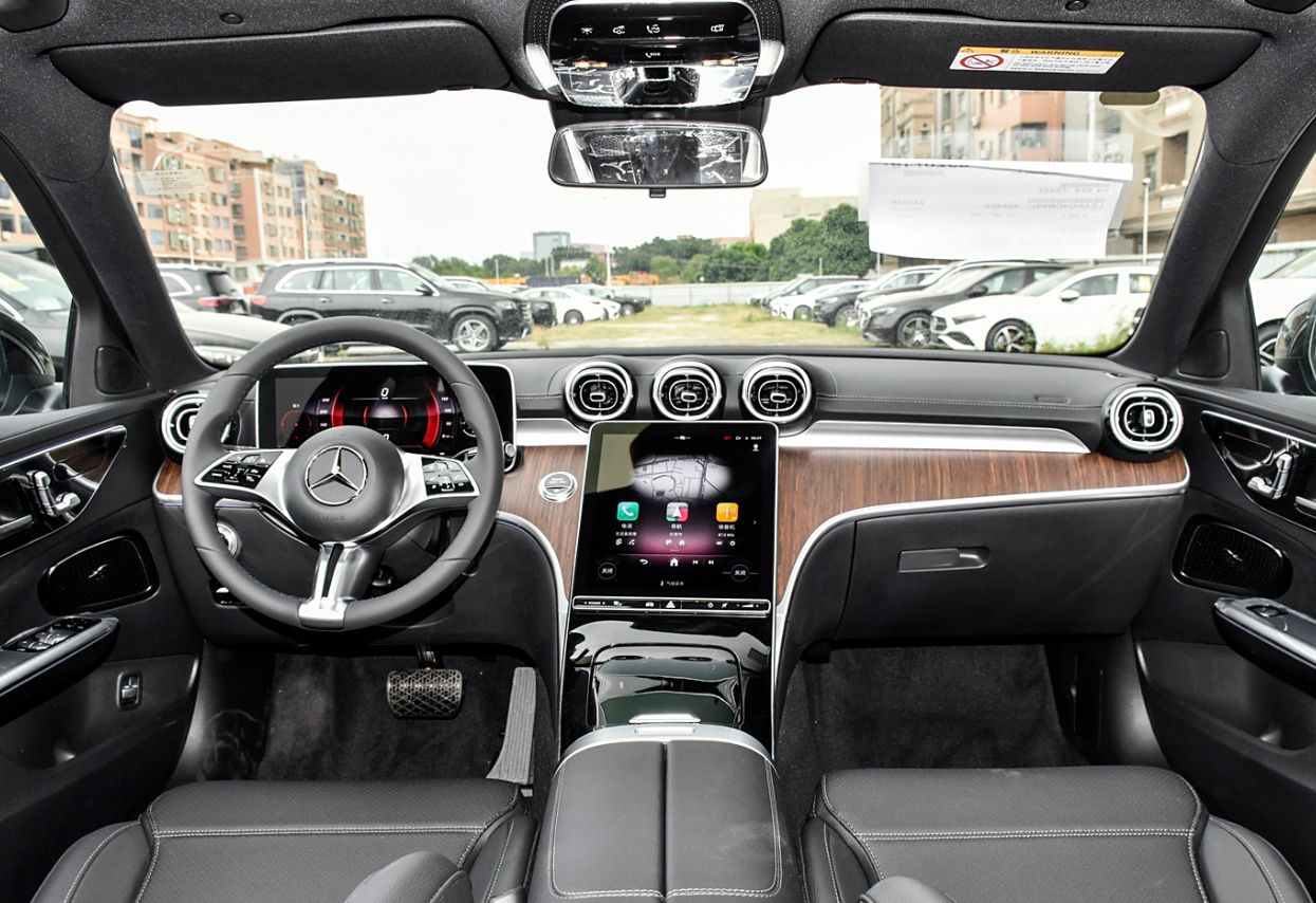Benz C-Class 2025 facelift C260L sports version