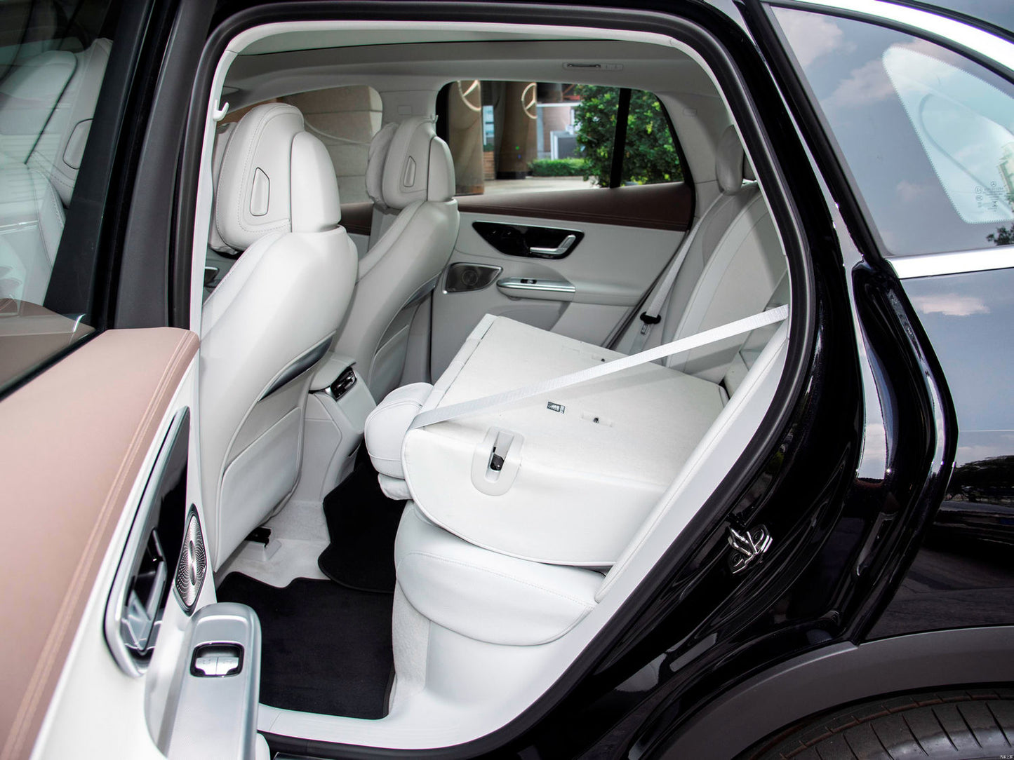 Benz EQE SUV 2024 500 4MATIC Pioneer Edition