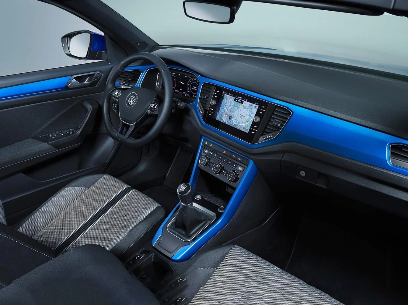 VW T-CROSS 2023 300TSI dual-clutch comfort version