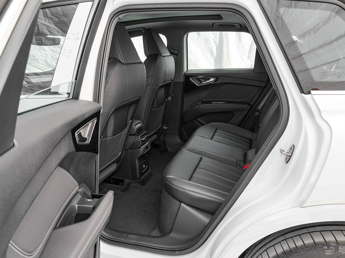 Audi Q4 e-tron 2024 40 e-tron Creative Edition